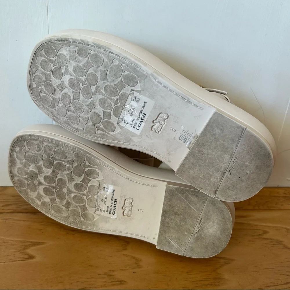 Coach off white